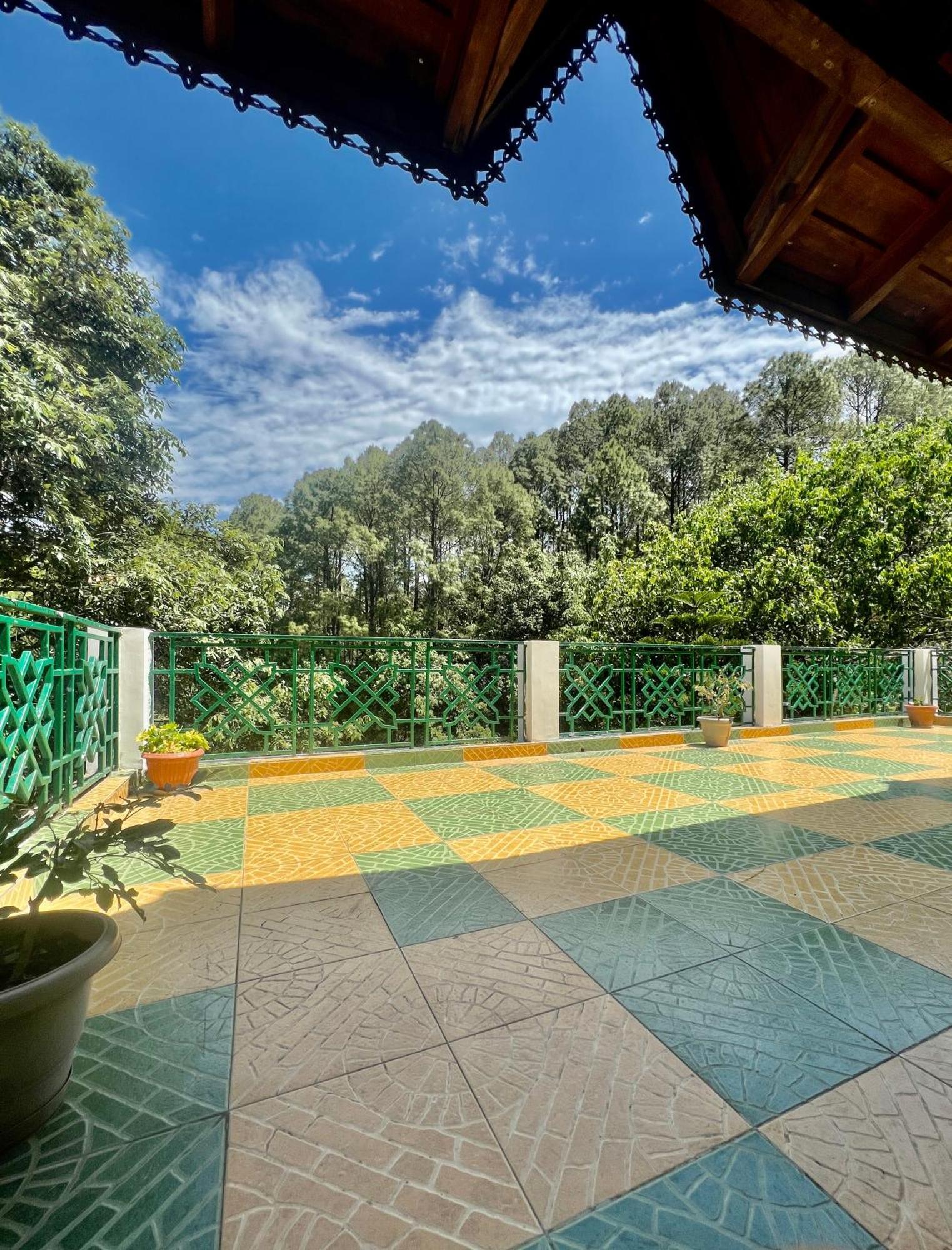 Sea Hawk - Luxury Hill Resort 4 Mins From Bhimtal Lake Ngoại thất bức ảnh